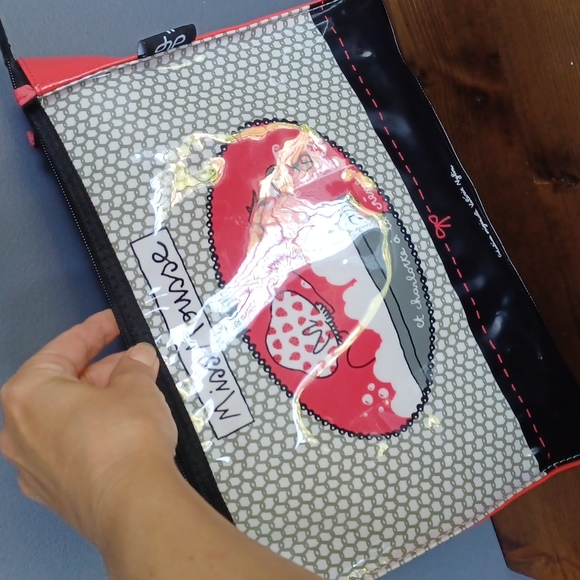Cosmetic  bag